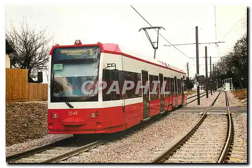 Cartes postales moderne Croydon Tramlink Standard liveried Tram No. 2548 approaches Lloyd Park stop on its journey to Ne