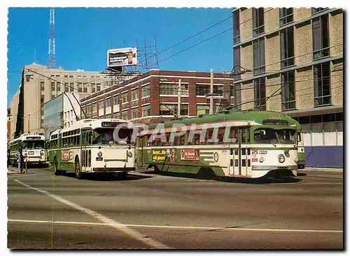 Cartes postales moderne San Francisco CA #703 Trolleycoach #1008 PCC Streetcar