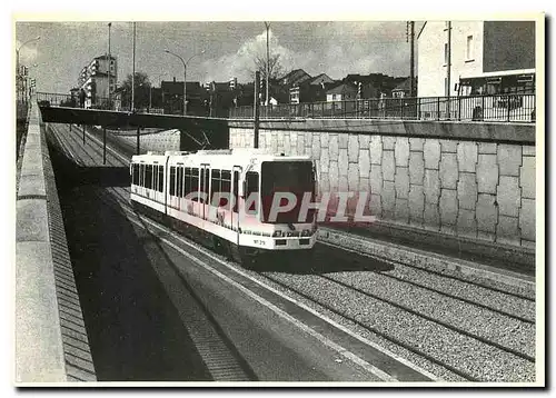 Cartes postales moderne Nantes (13/04/1985) Le tramway Boulevard S. Al lende