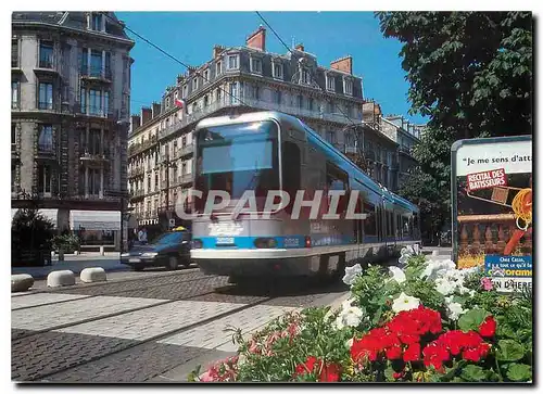 Cartes postales moderne Grenoble Le tram centre ville