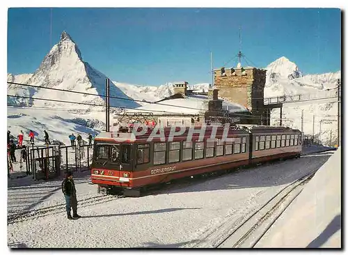 Cartes postales moderne Neuer in der station Gornergrat vor dem weltberuhmten Matterhorn