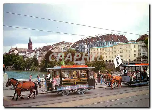 Cartes postales moderne Basel Bale Die beiden Rosslitrams auf der Fahrt uber die