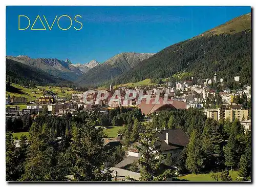 Cartes postales moderne Davos 1560 m mit Eissporthalle