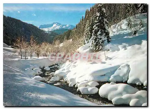 Moderne Karte Sonniger Wintertag in Graubunden