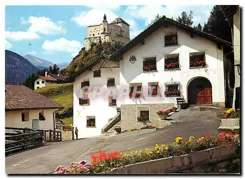 Cartes postales moderne Bad Tarasp Vulpera Dorfplatz Sparsels mit Schloss Tarasp