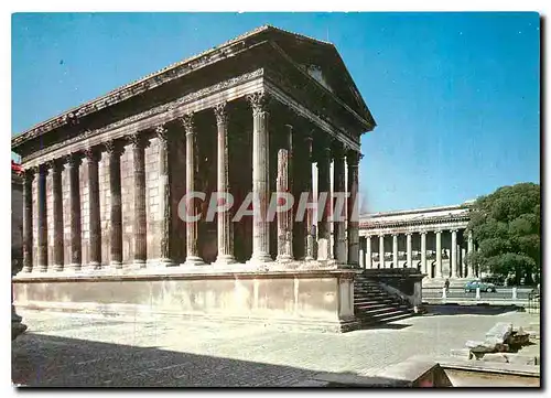 Cartes postales moderne Nimes Gard La Maison Carree