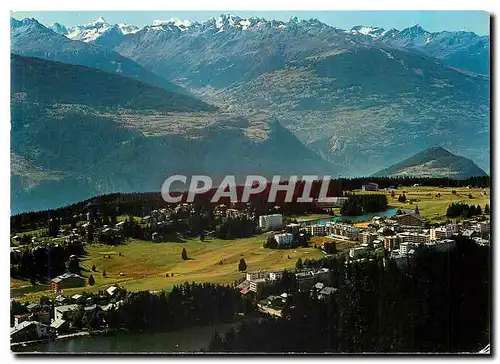 Cartes postales moderne Crans sur Sierre Vue generale de la Station et les Alpes valaisannes