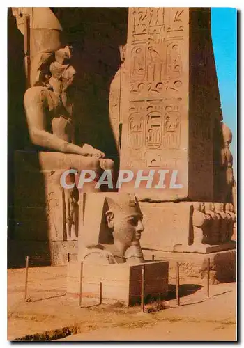 Cartes postales moderne Luxor Amun Ra Temple Remains of Ramses II