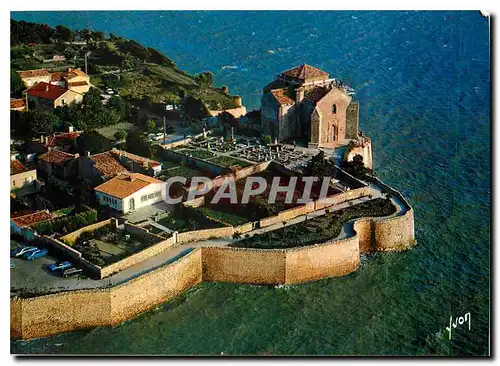 Cartes postales moderne Talmont Charente Maritime A droite l'Eglise romane