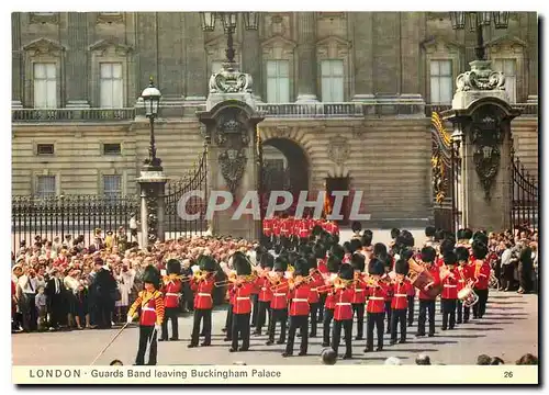 Cartes postales moderne London Guards Band leaving Buckingham Palace