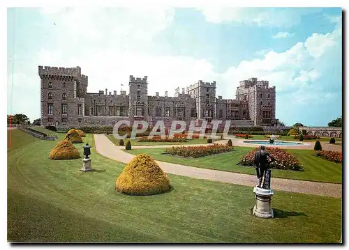 Cartes postales moderne Windsor Castle Berkshire East Terrace garden at the rear of the castle