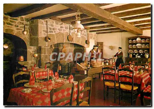 Cartes postales moderne Auvergne Folklore et traditions Interieur d'une auberge auvergnate son Cantou et son Vaissellier