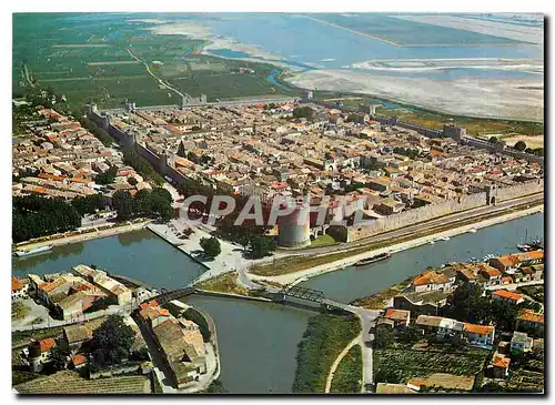 Moderne Karte Aigues Mortes (Gard) ''La Ville du Roi Saint Louis'' Vue generale sur la Cite