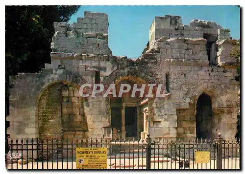 Cartes postales moderne Nimes (Gard) Le Temple de Diane (1er s. av J.-C.)