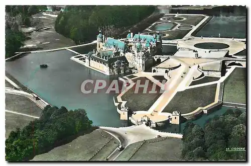 Cartes postales moderne En avion sur Chantilly (Oise)