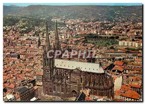 Cartes postales moderne Clermont-Ferrand Vue aerienne - La Cathedrale