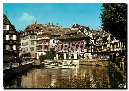 Cartes postales moderne Strasbourg La Petite-France promenade en vedette