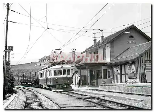 Moderne Karte AbDe 4/4 4 et train de trucks a Apples 10.7.1973