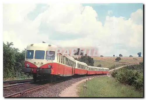 Cartes postales moderne Couplage de deux autorails X 2800 unifies 825 Cv avec trois remorques unifiees a bogies juin 69