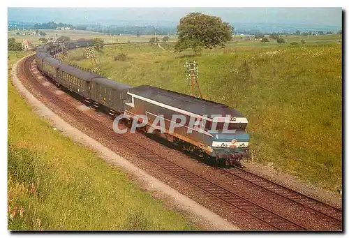 Cartes postales moderne Locomotive CC 72000 de la sous serie 1 a 20 en tete du train 1110 Clermont-Ferrand juillet 69