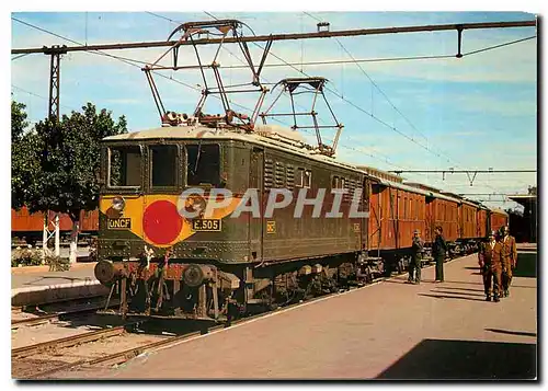 Cartes postales moderne La E-505 est vue a Marrakech en 1965 en tete d'une rame omnibus