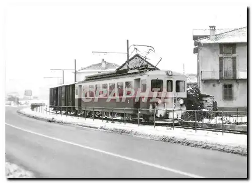 Cartes postales moderne Winterlicher Gueterzug entlang der 1961 erstellten Umfahrungstrasse bei Biasca