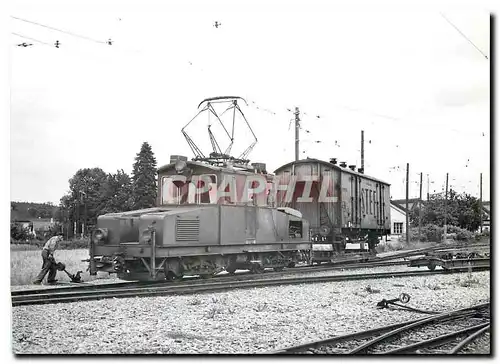 Ansichtskarte AK Tram OJB Ge 4 4 56 mit geschemeltem Kuhlwagen in Lagenthal Depot