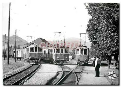 Ansichtskarte AK Tram SNB BDa 4 4 4 und OJB 4 4 8 Grosse Parade in Niederbipp