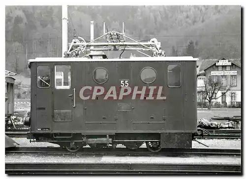 Cartes postales moderne Tram He 2 2 N 55 a Lauterbrunnen avec son ancien pantographe