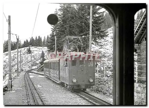 Cartes postales moderne Train descendant arrivant a Breitlauenen