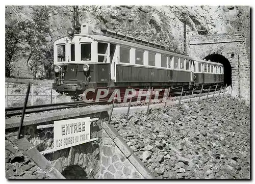 Cartes postales moderne Tram ABDeh 4 4 14 et ADt 4 74 en dessus de Vernayaz MC