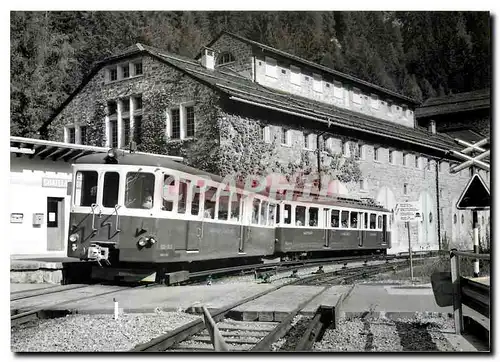 Cartes postales moderne Tram ABDt 63 et ABDeh 4 4 5 arrivant a Chatelard Gietroz