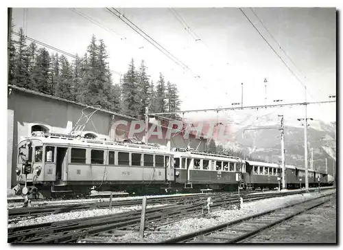 Moderne Karte Tram 4 4 6 ABe 4 4 35 a l'entree de la gare de Pontresina