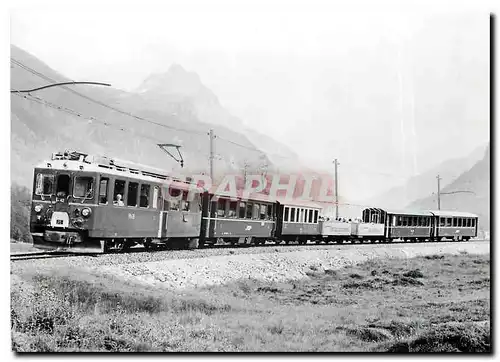 Cartes postales moderne En dessus de Punt Muragl Staz ABe 4 4 42 avec un train pour St Moritz