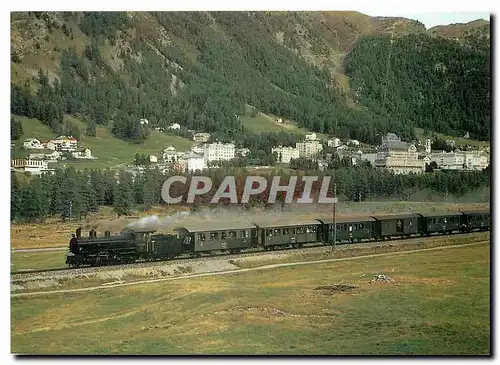 Cartes postales moderne Tram G 4 5 108 avec un train special en dessous de Pontresina