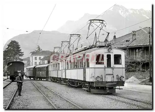 Cartes postales moderne Tram ABFe 4 4 11 et 12 manoeuvrant deux voitures AOMC