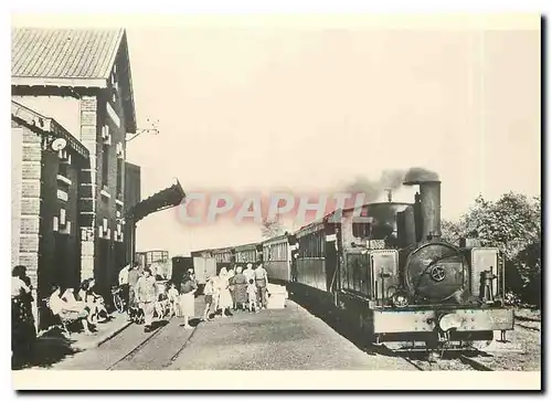 Cartes postales moderne Train voyageurs en gare du Crotoy au debut des annees 50