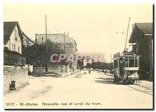 Cartes postales moderne St Blaise Nouvelle rue et arret du tram