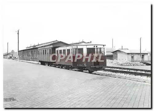 Moderne Karte Autorail Berliet ARB 5 et voiture du parc a Calais Ville