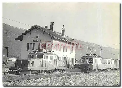 Cartes postales Croisement de deux trains marchandises a Vuite boeuf l un avec des trucks transbordeurs