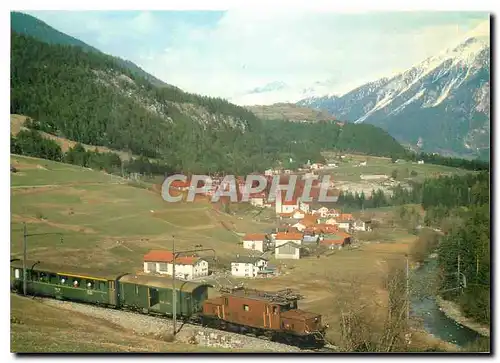 Cartes postales moderne Tram Ge 6 6 1 414 en dessus du village de Surava