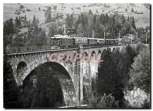 Moderne Karte Train direct sur le viaduct de Solis
