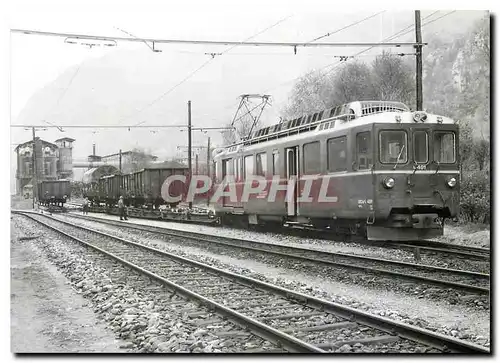 Cartes postales moderne Motorwagen RhB Bde mit Roll schemeln vor dem Valmoesa Werk bei San Vittore