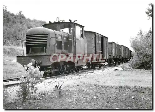 Cartes postales moderne Le tracteur sur l'embranchement a files de rails de la Sucrerie Ouvre a Montuffe