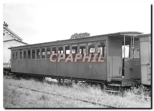 Moderne Karte Voiture a bogies garee a Acquin