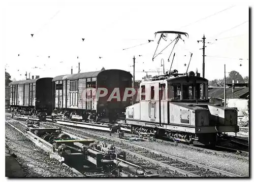 Cartes postales moderne Train de trucks et installation de transbordement a Schaffhouse gare aux marchandises