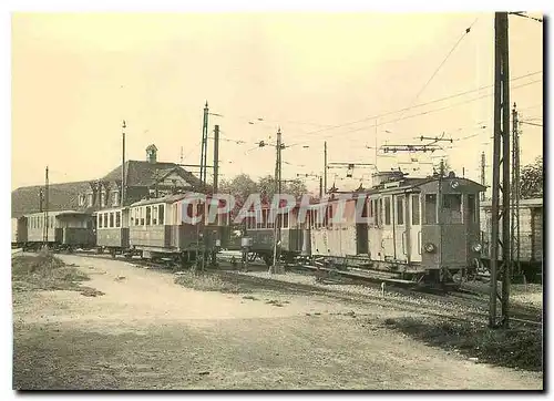 Cartes postales moderne Ausgangsstation Stansstad mit dem grunen Gutertriebwagen