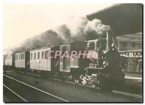 Cartes postales moderne Personenzug der PSC wartet mit der Lok G