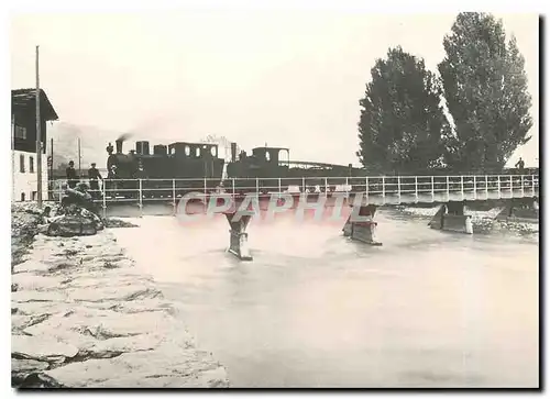 Cartes postales moderne Pont sur le Rhone train de materiaux en double traction