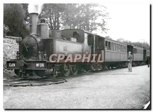 Cartes postales moderne Train voyageurs en gare de Saint Quay